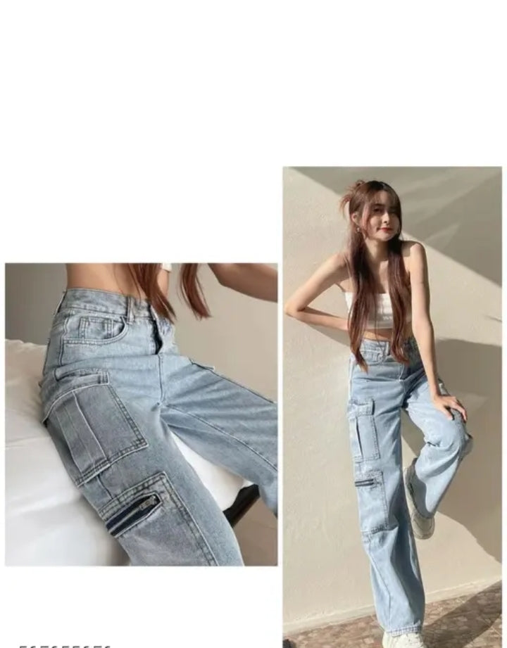 "Casual Chic: Embrace the Trend with Women's Oversized Jeans"