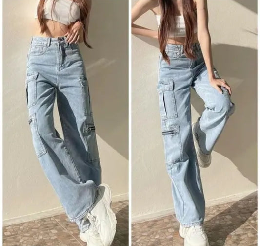 "Casual Chic: Embrace the Trend with Women's Oversized Jeans"