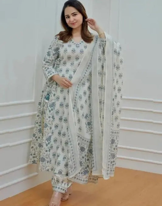 Elegant Women’s Kurta, Pant & Dupatta Set