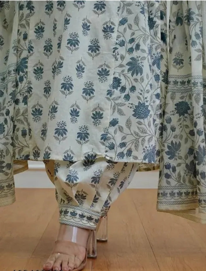 Elegant Women’s Kurta, Pant & Dupatta Set